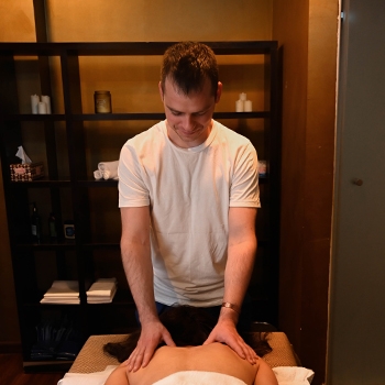 Massage relaxants, et réflexologie plantaire.